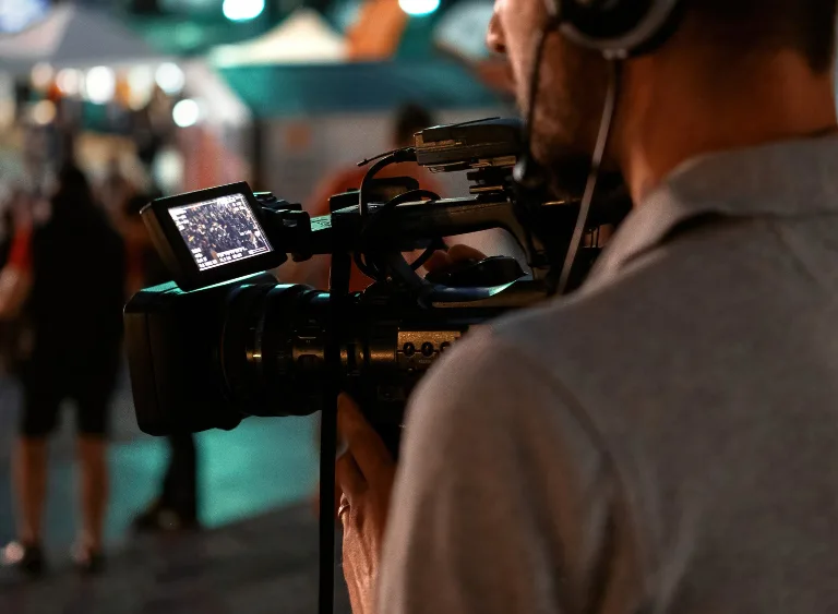 Profesyonel Tanıtım Filmi Çekimi: İşletmenizi Video ile Tanıtmanın Önemi